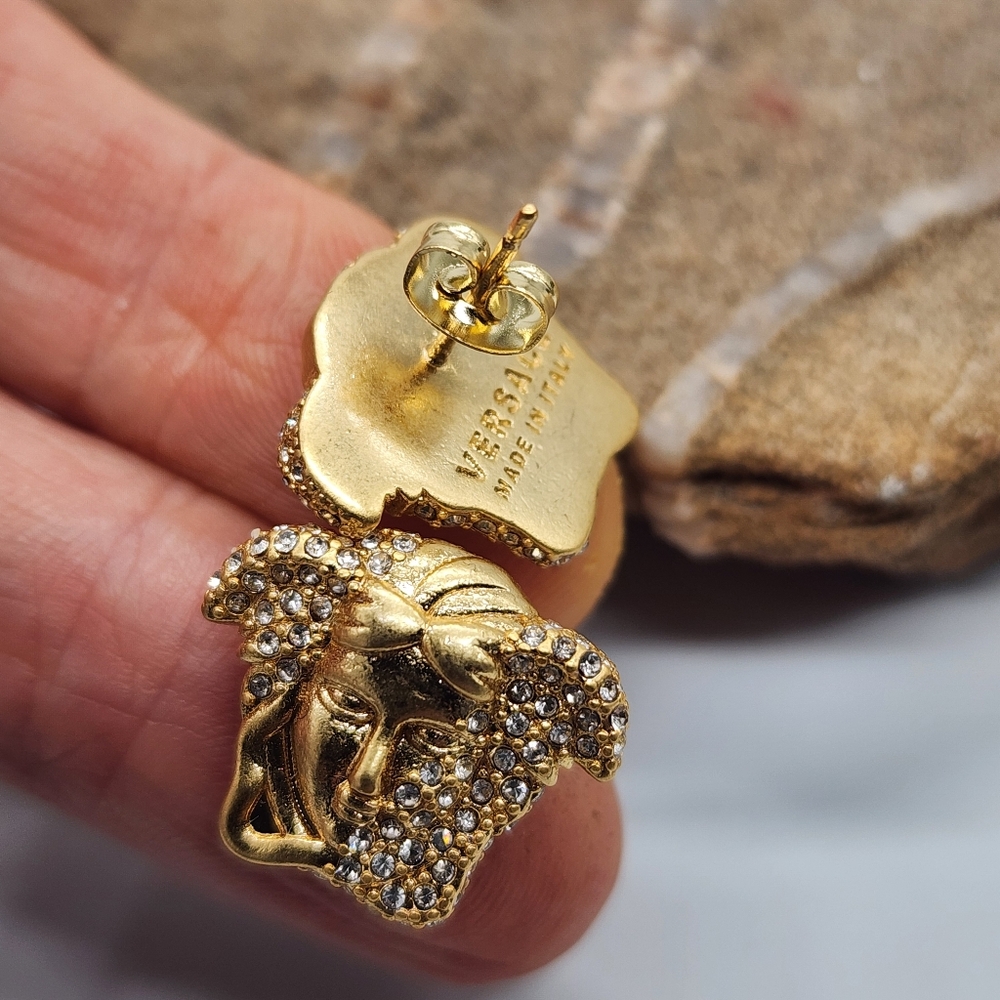 LARGE VERSACE MEDUSA HEAD GOLD STUD EARRINGS WITH CRYSTALS - Picture 5 of 9